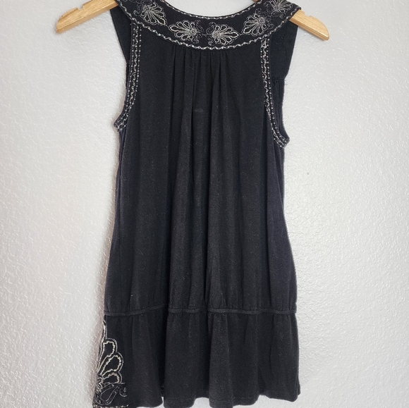 Unit Black Embroidered Faux Wrap Top Size S - Picture 2 of 6